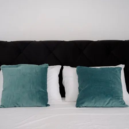 The Square - Luxury *