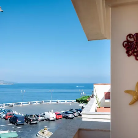 The Square - Luxury Apartman Scilla